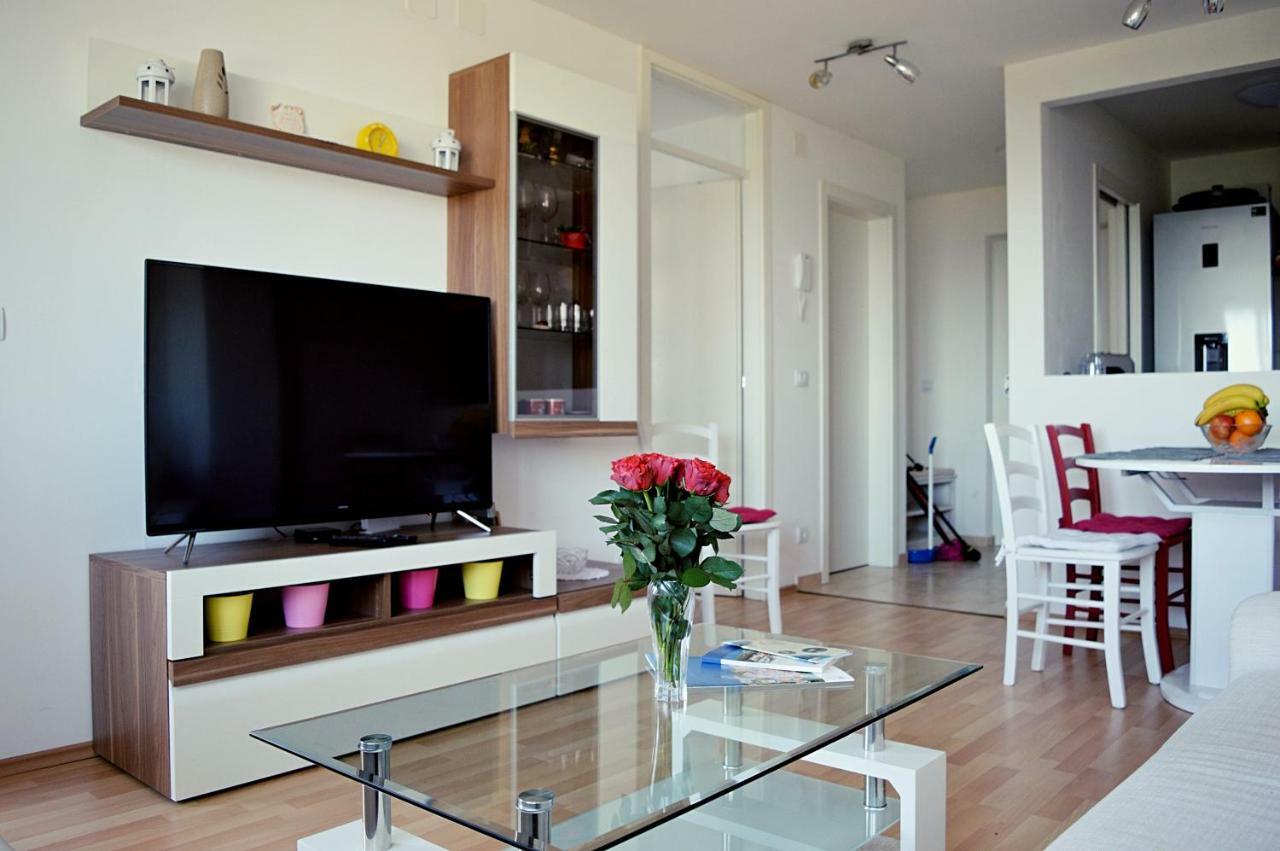 Apartman Andrijana Ловран Екстериор снимка