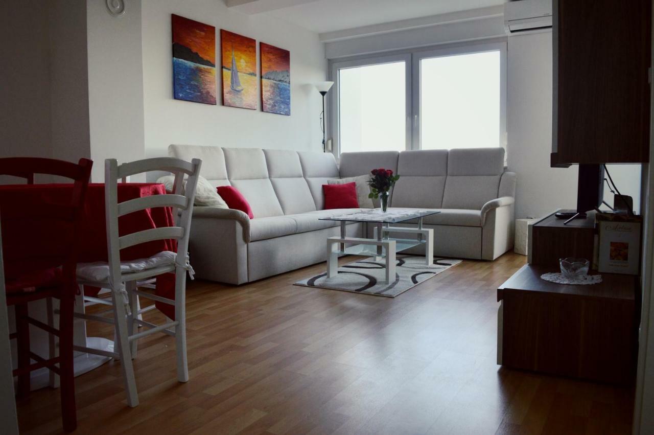 Apartman Andrijana Ловран Екстериор снимка